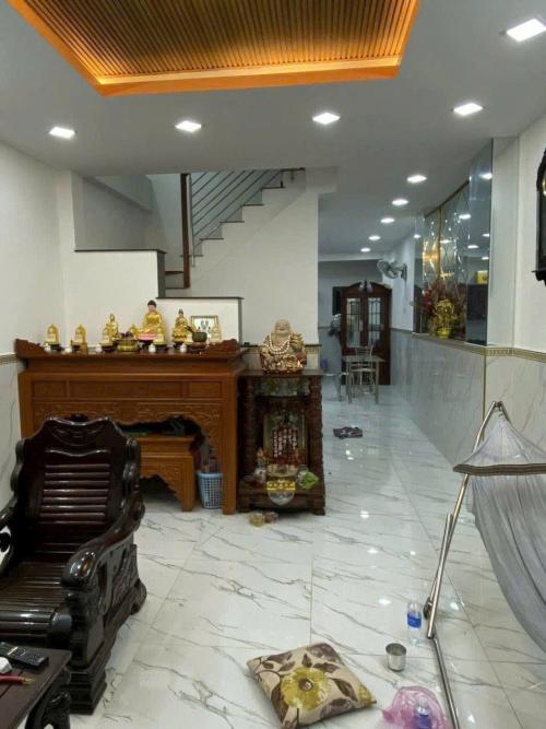 Toà Nhà Nhà Hàng Tiệc Cưới Góc Hai Mặt Tiền - Tận Hưởng Vị Trí Kim cương